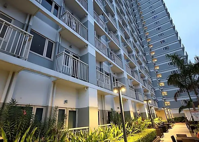 Maru Coast 37f; Elegant Bay View 4* 마닐라
